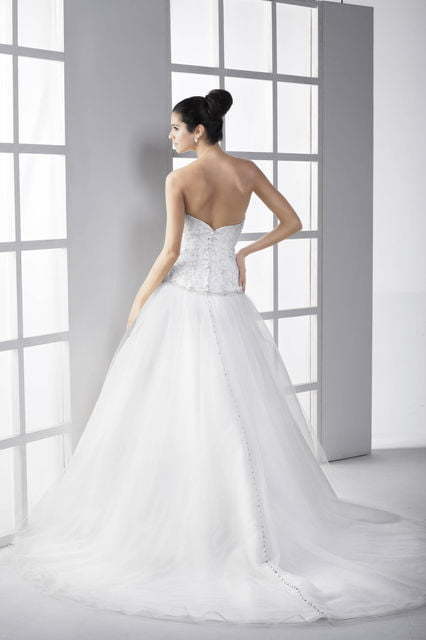 Свадебное платье Mikaela. Силуэт А-силуэт. Цвет Белый / Молочный. Вид 2