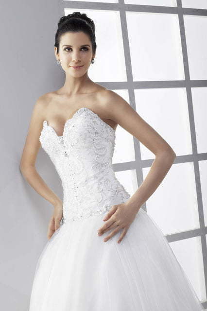 Свадебное платье Mikaela. Силуэт А-силуэт. Цвет Белый / Молочный. Вид 3