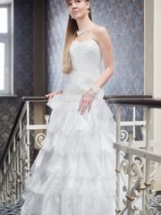 Свадебное платье Арт. 082. Силуэт А-силуэт. Цвет Белый / Молочный. Вид 1