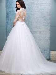 Свадебное платье Altair. Силуэт Пышное, А-силуэт. Цвет Белый / Молочный. Вид 2