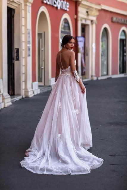 Свадебное платье Catalina. Силуэт А-силуэт, Прямое. Цвет оттенки Розового. Вид 2