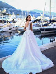 Свадебное платье Mari. Силуэт Пышное, А-силуэт. Цвет Айвори / Капучино. Вид 2