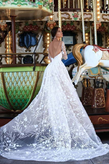 Свадебное платье Ofelia. Силуэт А-силуэт. Цвет Белый / Молочный. Вид 2