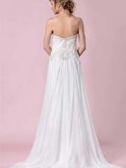 Свадебное платье 4516. Силуэт А-силуэт, Прямое. Цвет Белый / Молочный. Вид 2