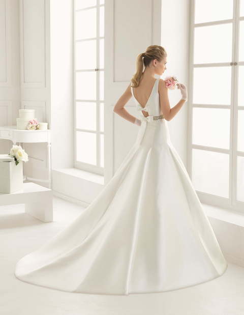 Свадебное платье Entenza. Силуэт А-силуэт. Цвет Белый / Молочный. Вид 2