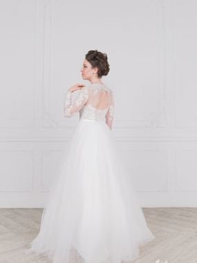 Свадебное платье 2006. Силуэт А-силуэт. Цвет Белый / Молочный. Вид 2