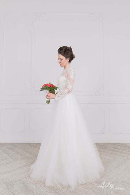 Свадебное платье 2006. Силуэт А-силуэт. Цвет Белый / Молочный. Вид 4