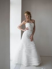 Свадебное платье 2012. Силуэт А-силуэт. Цвет Белый / Молочный. Вид 1