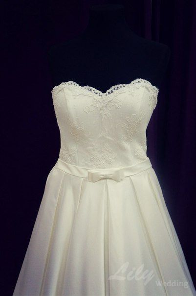 Свадебное платье 2019. Силуэт А-силуэт. Цвет Айвори / Капучино, Белый / Молочный. Вид 2