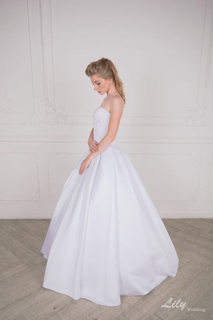 Свадебное платье 2055. Силуэт А-силуэт. Цвет Белый / Молочный. Вид 4