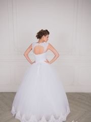 Свадебное платье 2056. Силуэт А-силуэт. Цвет Белый / Молочный. Вид 2