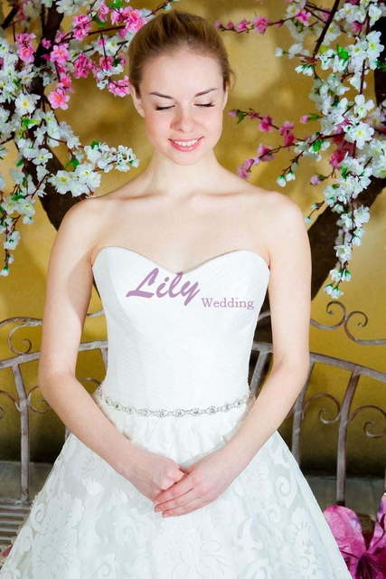 Свадебное платье 2108. Силуэт А-силуэт. Цвет Белый / Молочный. Вид 4