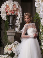 Свадебное платье Corrisposta. Силуэт А-силуэт. Цвет Белый / Молочный. Вид 1