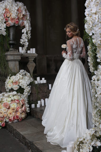 Свадебное платье Puro. Силуэт А-силуэт. Цвет Айвори / Капучино, Белый / Молочный. Вид 2