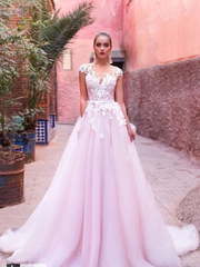 Свадебное платье Lamia. Силуэт А-силуэт, Прямое. Цвет оттенки Розового. Вид 1