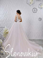 Свадебное платье Luara-17018. Силуэт Пышное, А-силуэт. Цвет Белый / Молочный, оттенки Розового. Вид 2