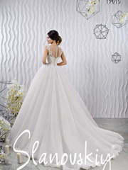 Свадебное платье 17019. Силуэт Пышное, А-силуэт. Цвет Белый / Молочный. Вид 2