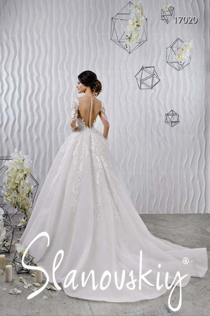 Свадебное платье 17020. Силуэт Пышное, А-силуэт. Цвет Белый / Молочный. Вид 2
