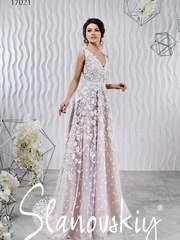 Свадебное платье 17021. Силуэт А-силуэт, Прямое. Цвет Айвори / Капучино, оттенки Розового. Вид 1