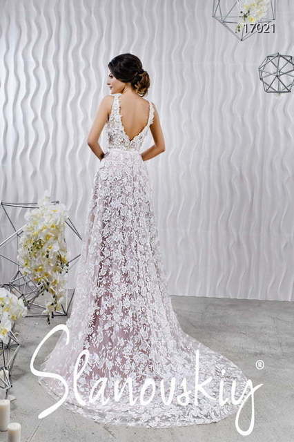 Свадебное платье 17021. Силуэт А-силуэт, Прямое. Цвет Айвори / Капучино, оттенки Розового. Вид 2