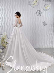 Свадебное платье 17023. Силуэт А-силуэт. Цвет Белый / Молочный. Вид 2