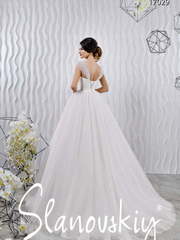 Свадебное платье 17029. Силуэт Пышное, А-силуэт. Цвет Белый / Молочный. Вид 2