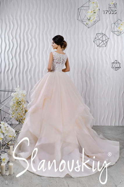 Свадебное платье 17035. Силуэт Пышное, А-силуэт. Цвет Айвори / Капучино, Белый / Молочный, Персик / Оранжевый, оттенки Розового. Вид 2