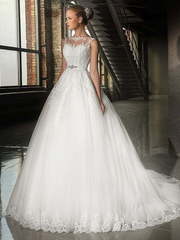 Свадебное платье Dora. Силуэт Пышное, А-силуэт. Цвет Белый / Молочный. Вид 1