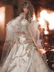 Свадебное платье Angun. Силуэт А-силуэт. Цвет Айвори / Капучино, Золото. Вид 1