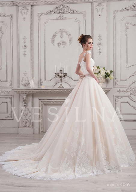 Свадебное платье 4069. Силуэт А-силуэт. Цвет Айвори / Капучино, Белый / Молочный, Персик / Оранжевый. Вид 2