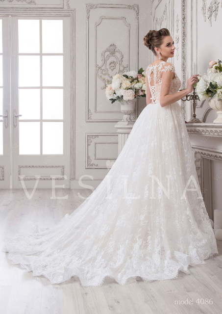 Свадебное платье 4086. Силуэт А-силуэт, Прямое. Цвет Айвори / Капучино, Белый / Молочный, Персик / Оранжевый. Вид 2