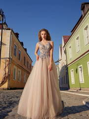 Свадебное платье Selby. Силуэт А-силуэт, Прямое. Цвет Айвори / Капучино, Пепельный / Металлик, Персик / Оранжевый. Вид 1