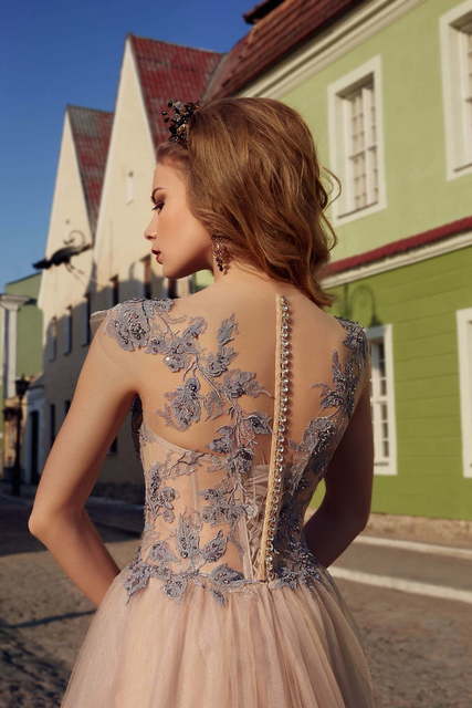 Свадебное платье Selby. Силуэт А-силуэт, Прямое. Цвет Айвори / Капучино, Пепельный / Металлик, Персик / Оранжевый. Вид 3