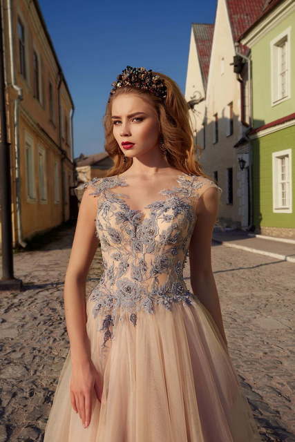 Свадебное платье Selby. Силуэт А-силуэт, Прямое. Цвет Айвори / Капучино, Пепельный / Металлик, Персик / Оранжевый. Вид 4