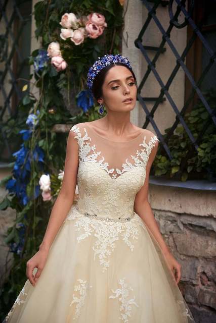 Свадебное платье Гади. Силуэт Пышное, А-силуэт. Цвет Айвори / Капучино, Персик / Оранжевый. Вид 3