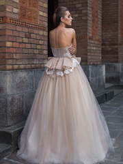 Свадебное платье 05 B05. Силуэт Пышное, А-силуэт. Цвет Айвори / Капучино. Вид 2