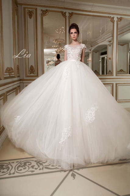 Свадебное платье Lia. Силуэт А-силуэт. Цвет Айвори / Капучино, Белый / Молочный. Вид 3