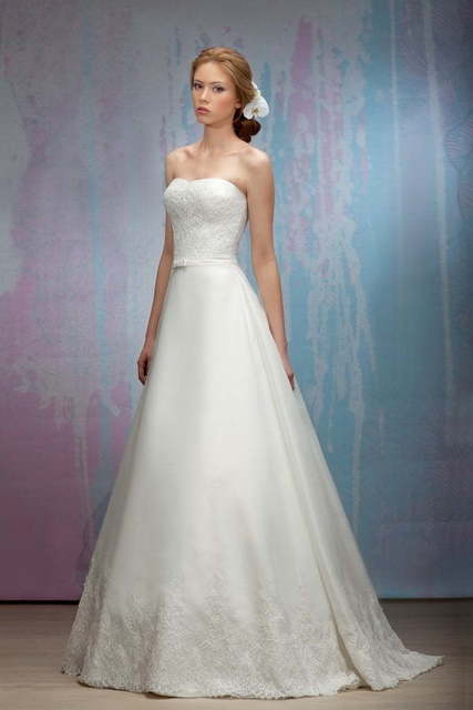 Свадебное платье Beatrice. Силуэт А-силуэт. Цвет Белый / Молочный. Вид 2