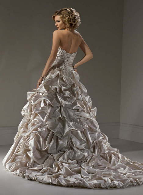 Свадебное платье Darci. Силуэт Пышное, А-силуэт. Цвет Белый / Молочный, Пепельный / Металлик. Вид 2