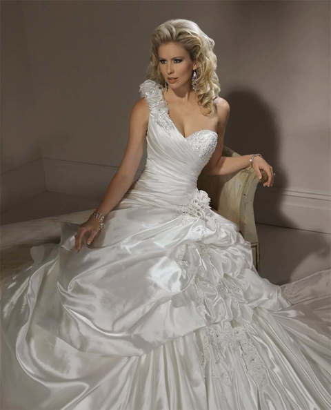 Свадебное платье Helena. Силуэт Пышное, А-силуэт. Цвет Белый / Молочный. Вид 3