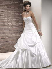 Свадебное платье Miranda. Силуэт Пышное, А-силуэт. Цвет Белый / Молочный. Вид 1