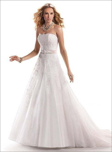 Свадебное платье M078. Силуэт А-силуэт. Цвет Белый / Молочный. Вид 1