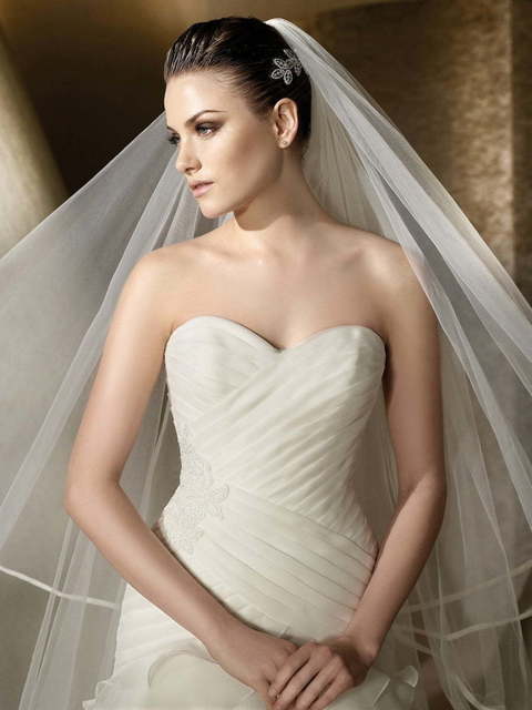 Свадебное платье Rosaleda. Силуэт Рыбка, А-силуэт. Цвет Айвори / Капучино, Белый / Молочный. Вид 3