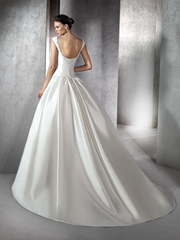 Свадебное платье Zander. Силуэт А-силуэт. Цвет Белый / Молочный. Вид 2