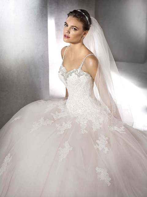 Свадебное платье Zuria. Силуэт А-силуэт. Цвет Айвори / Капучино, Белый / Молочный, оттенки Розового. Вид 3