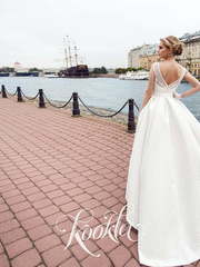 Свадебное платье Leontina. Силуэт А-силуэт. Цвет Белый / Молочный. Вид 2