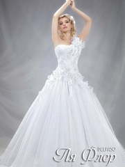 Свадебное платье Ля Флёр. Силуэт Пышное, А-силуэт. Цвет Белый / Молочный. Вид 1