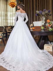 Свадебное платье Garmonia. Силуэт А-силуэт. Цвет Белый / Молочный. Вид 2