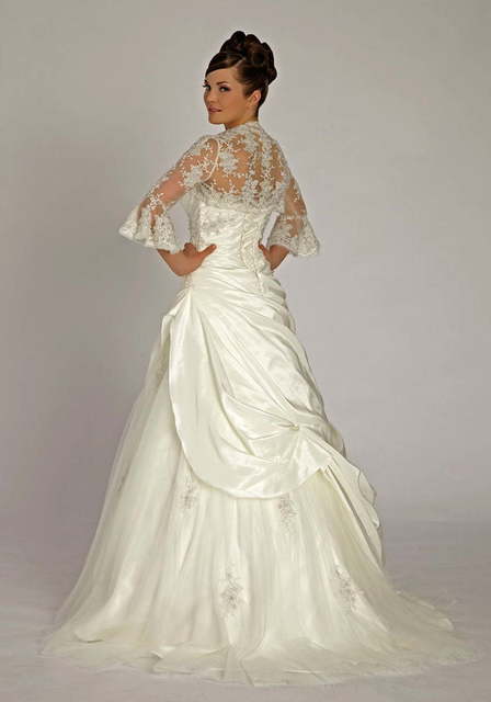 Свадебное платье 70050. Силуэт А-силуэт. Цвет Белый / Молочный. Вид 2