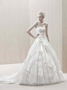 Свадебное платье Erume. Силуэт А-силуэт. Цвет Белый / Молочный. Вид 1